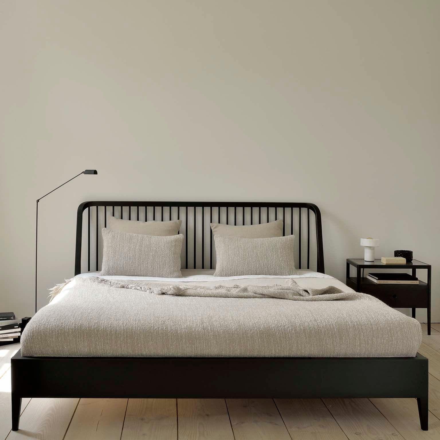 Bett SPINDLE | Ethnicraft | Homestorys