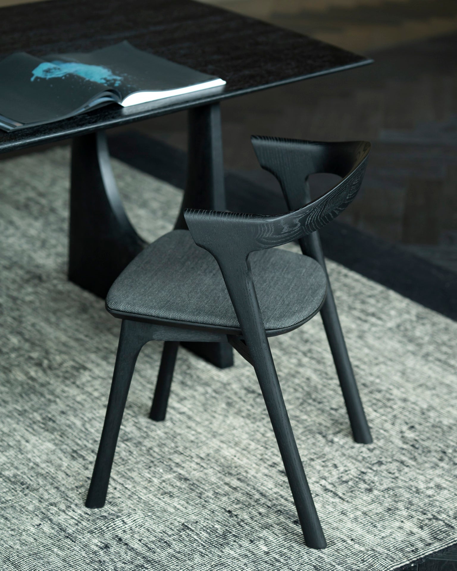 Stuhl BOK Eiche Schwarz