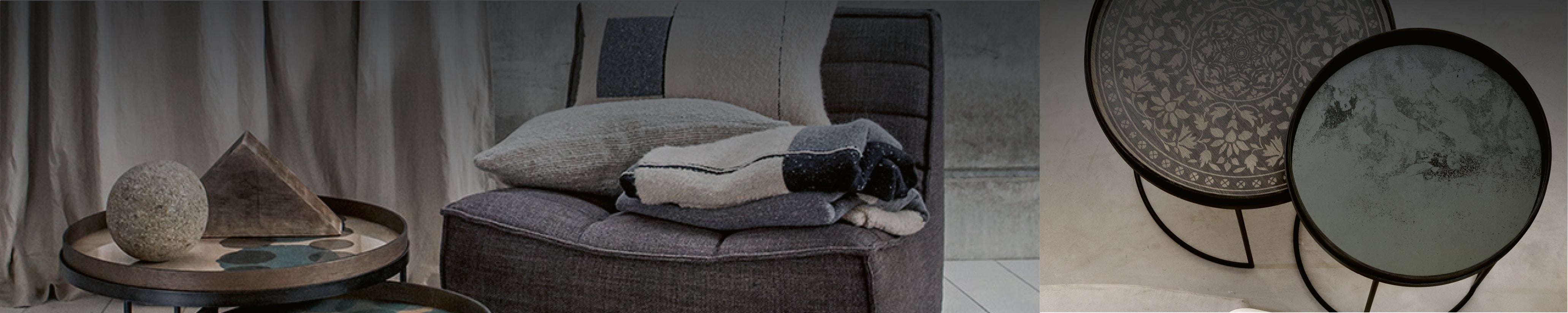 Zwei runde Design-Tische von Ethnicraft mit künstlerisch veredelter Oberfläche – zeitlose Eleganz für jedes Interieur.