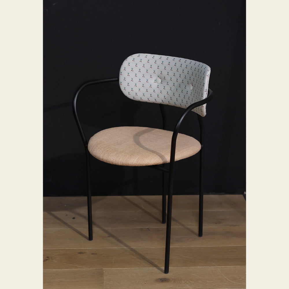 EXPO Gubi COCO Armlehnstuhl