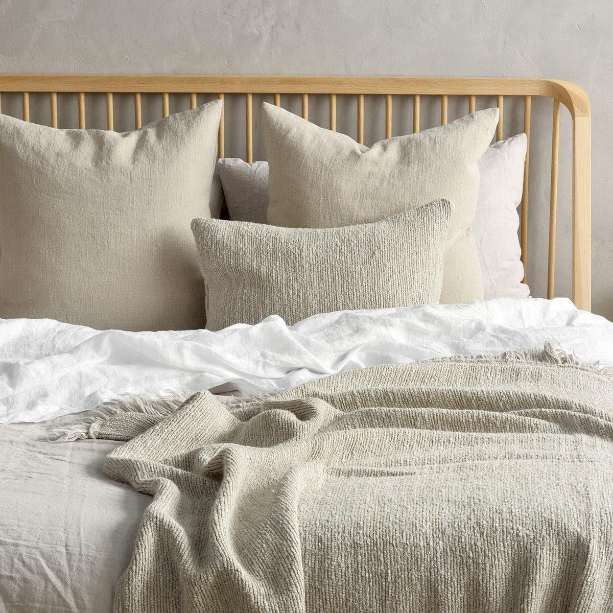 Bett SPINDLE | Ethnicraft | Homestorys