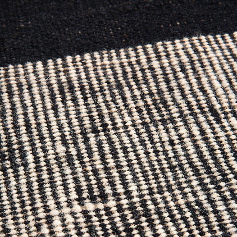 Ethnicraft - Teppich BLACK DOTS - 21718 | Homestorys