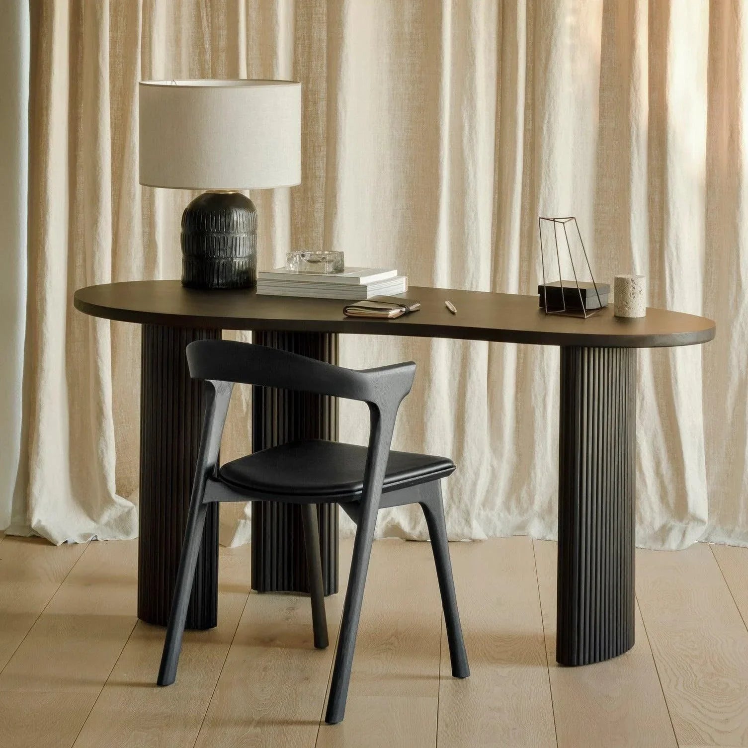 Schreibtisch BOOMERANG | Ethnicraft | Homestorys