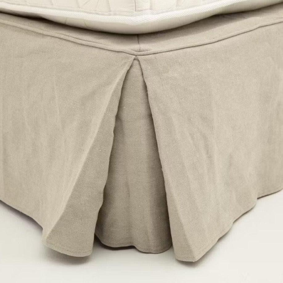 Bett mit Bezugsstoff DUNCAN | Flamant | Homestorys