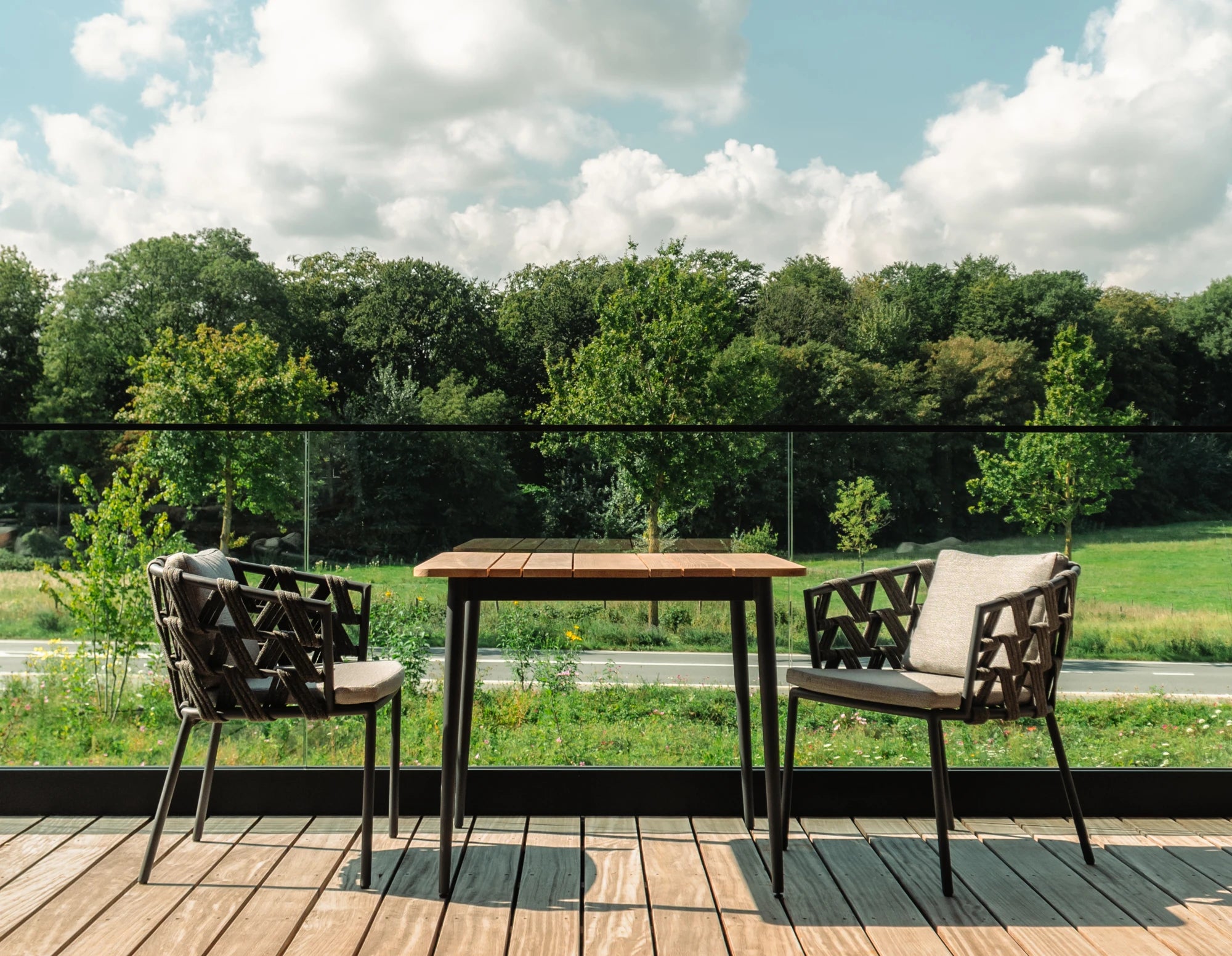 Gartenstuhl mit Armlehnen LEO