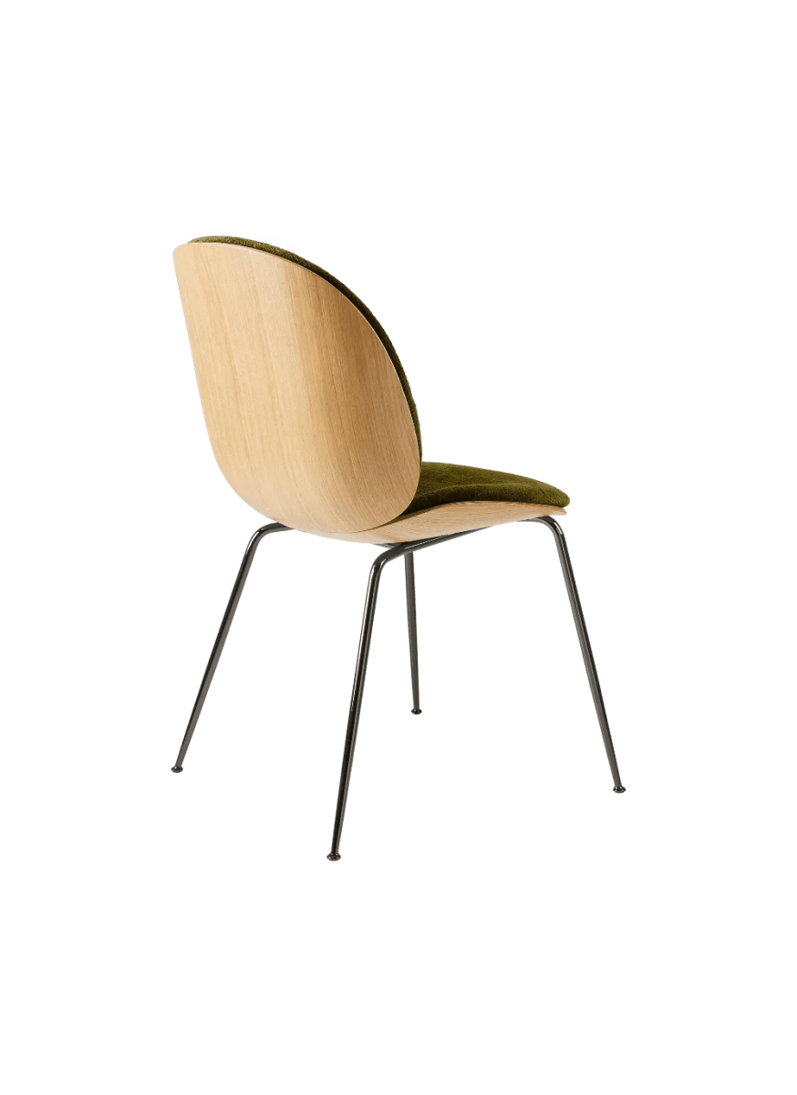 Gubi - Esstischstuhl BEETLE - 3D Furnier - 10114101 | Homestorys