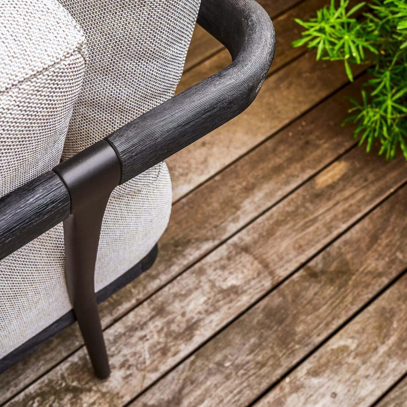 2-Sitzer Sofa FLOWS - Black/Teak Nero | Manutti | Homestorys