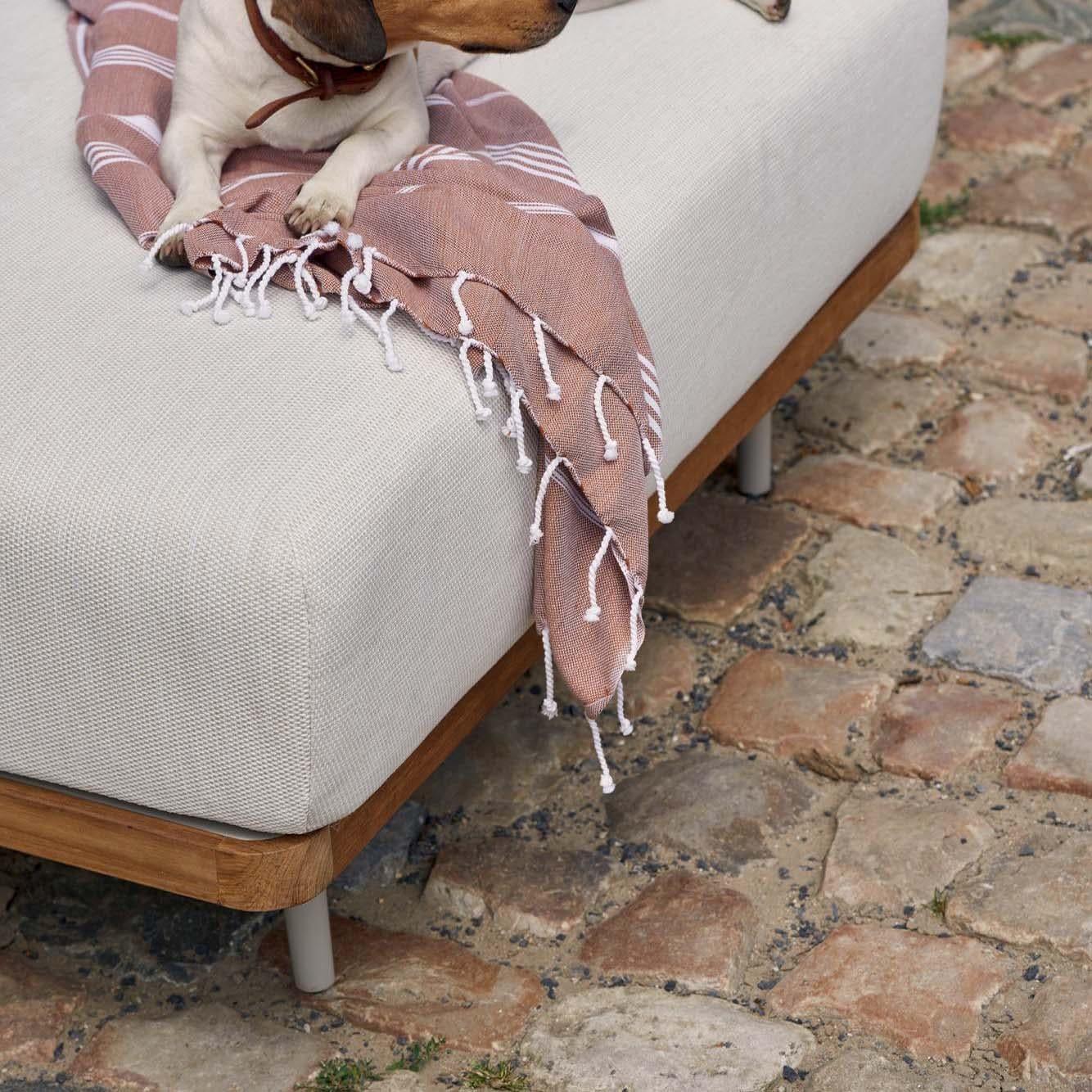 Fußhocker FLOWS - Flint/Teak Groß | Manutti | Homestorys