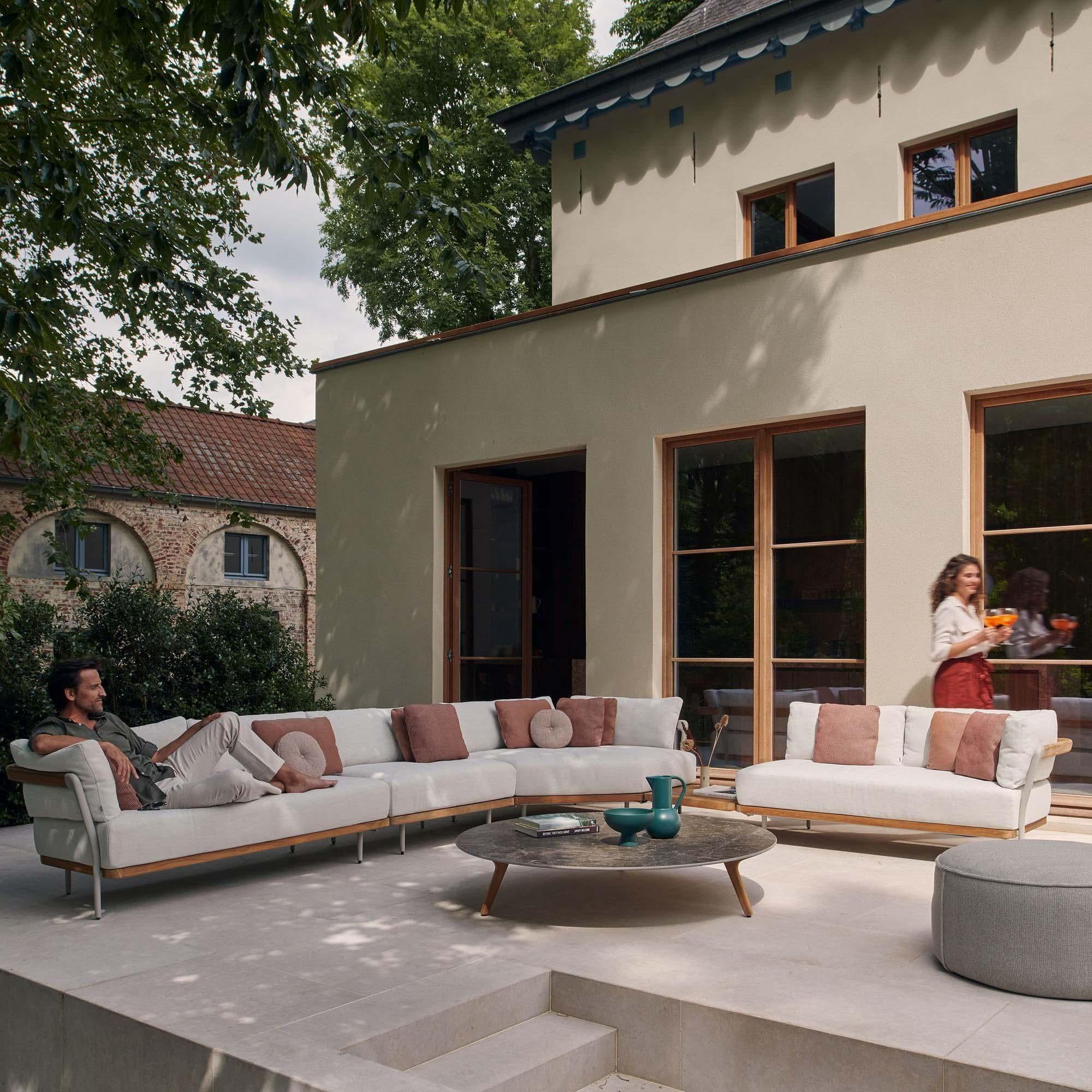 Sofakonzept 1 FLOWS - Black/Teak Nero | Manutti | Homestorys