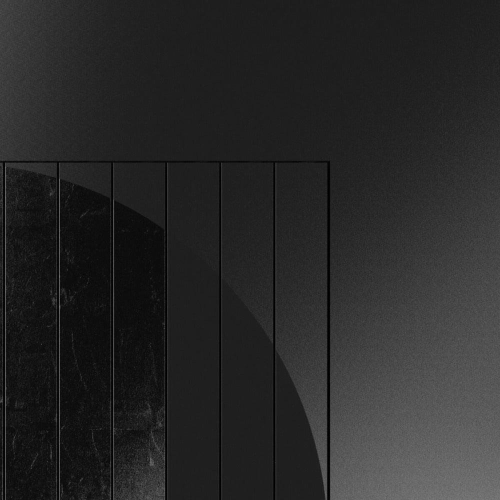 Platin-Oberfläche der QLOCKTWO MOON NIGHTFALL im Seitenlicht – feine Textur mit seidigem Glanz in High-End-Qualität