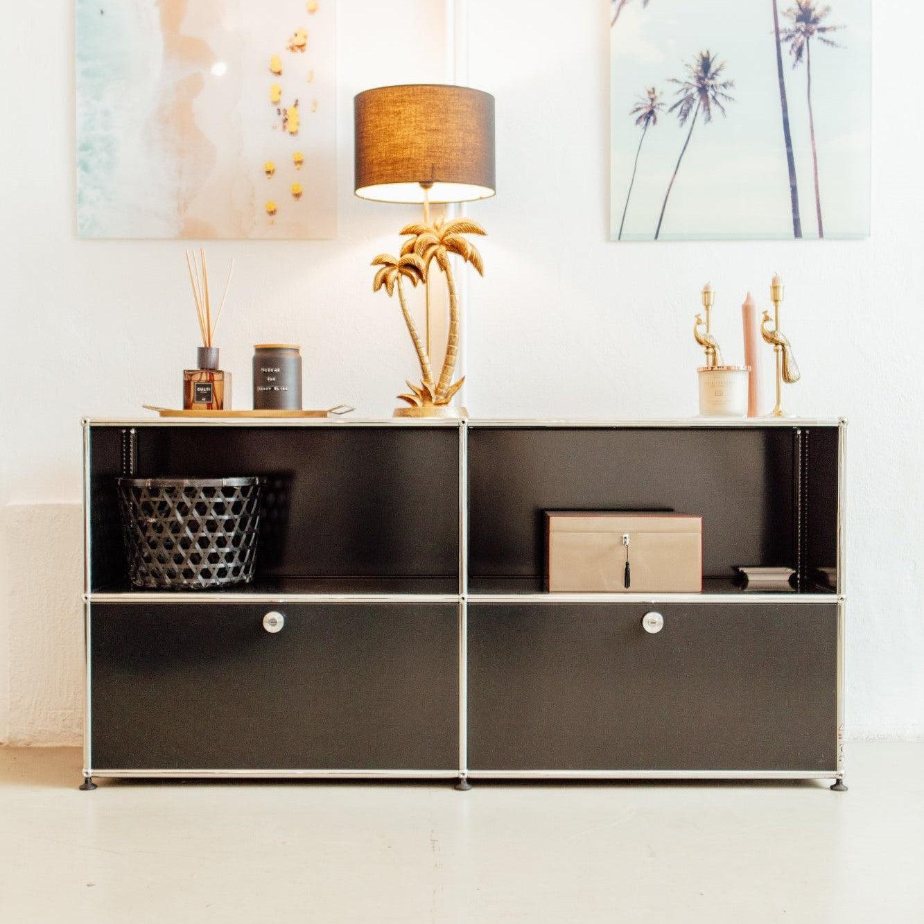 USM Haller Sideboard C2 in Graphitschwarz als stilvolles Einrichtungselement – modernes, modulares Design für minimalistische Wohnräume mit starker Ausstrahlung