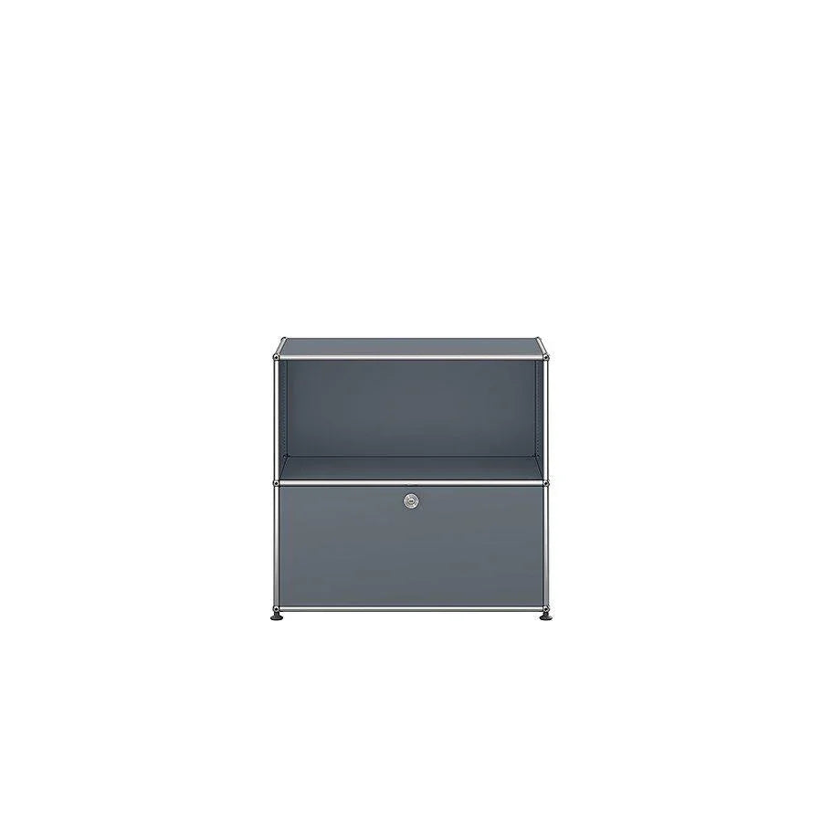 USM Beistellmöbel M55 in Mittelgrau – vielseitiger Nachttisch mit Stauraumfunktion, ideal für zeitlos eingerichtete Schlafzimmer mit Designanspruch