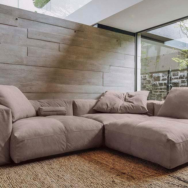 Einrichtungsbeispiel mit Vetsak Sofa Seitenteil 84x31 cm in Stone – stilvoll integriert im modernen Wohnzimmer