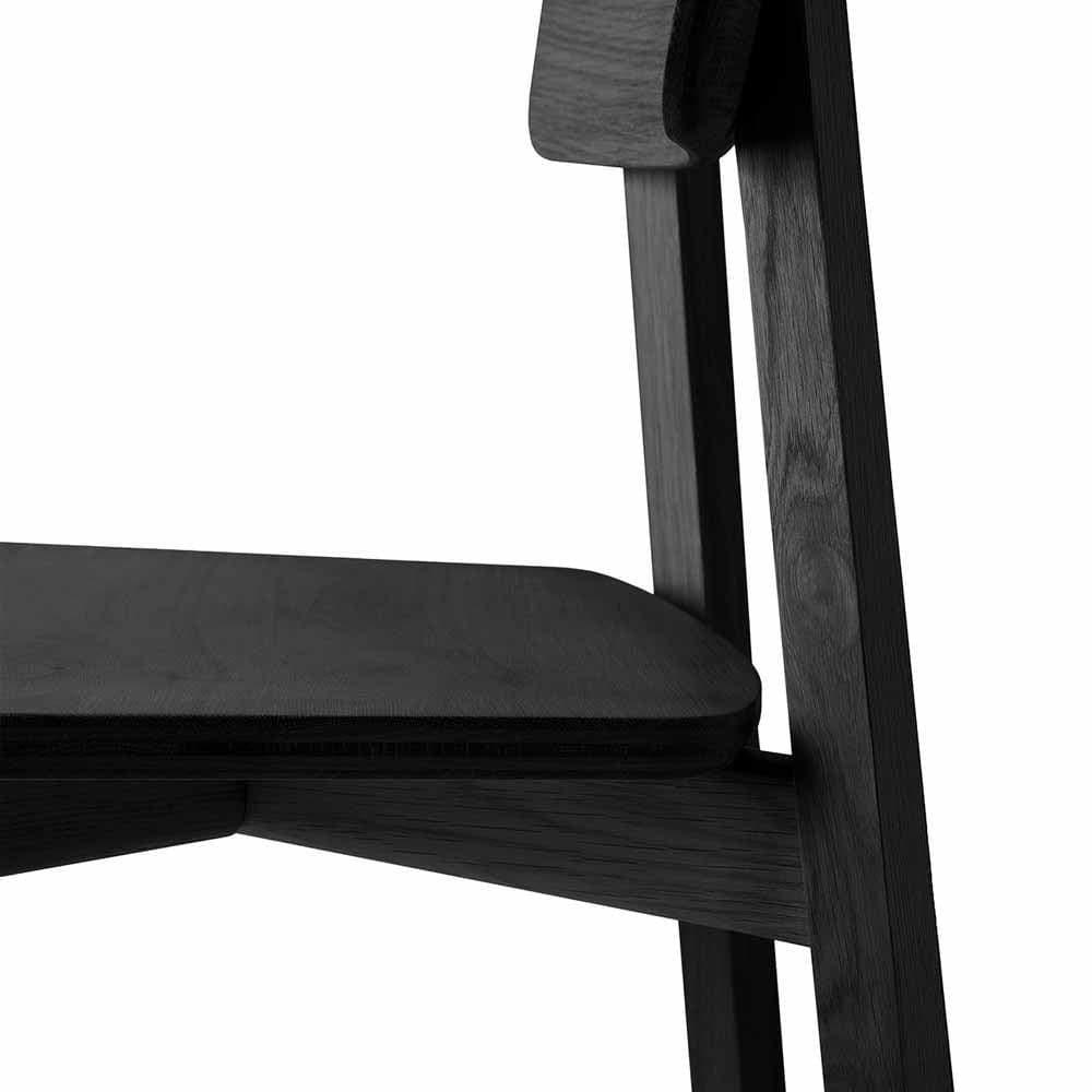 Stuhl CASALE  Eiche schwarz | Ethnicraft | Homestorys