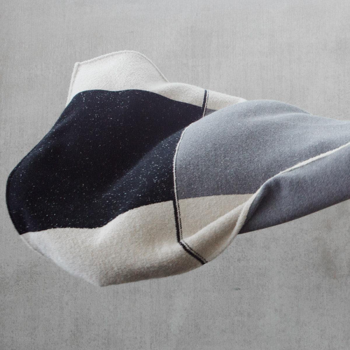 Decke REFINED LAYERS URBAN | Ethnicraft | Homestorys