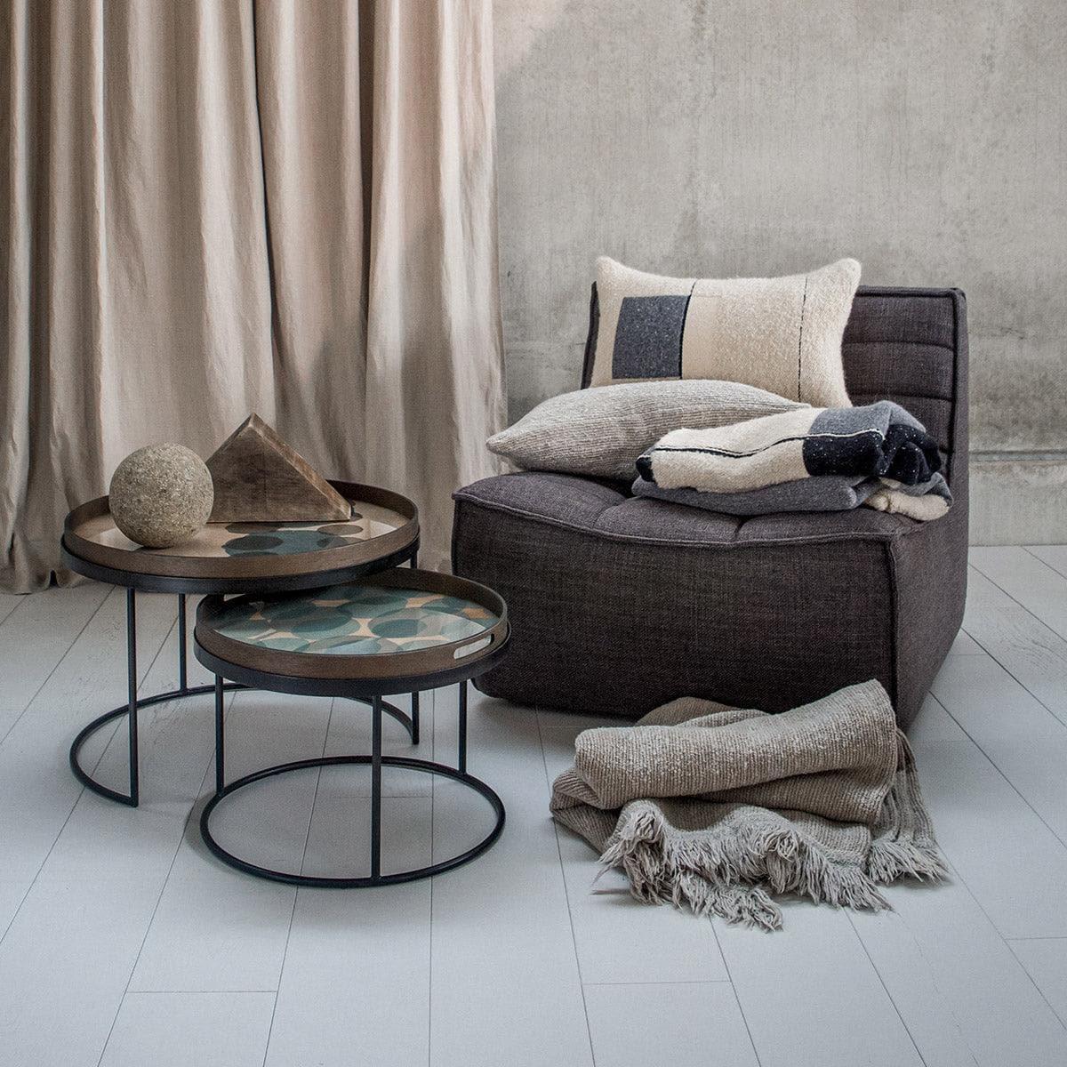 Tablett TRANSLUCENT SILHOUETTES Connected Dots - Ø48 | Ethnicraft | Homestorys