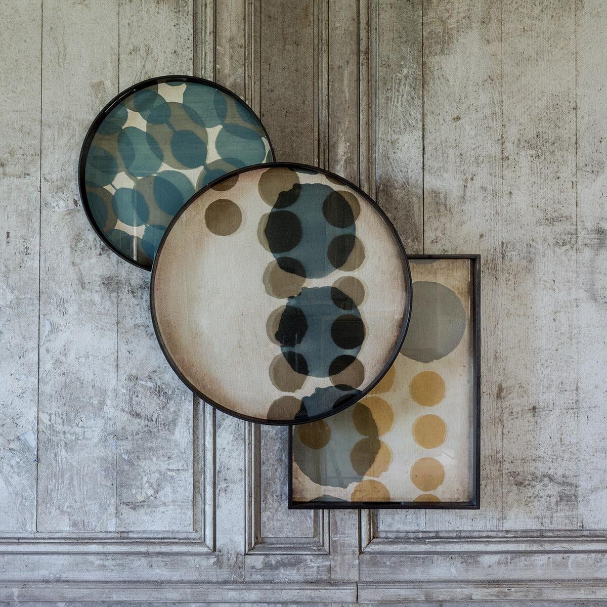 Tablett TRANSLUCENT SILHOUETTES Connected Dots - Ø48 | Ethnicraft | Homestorys