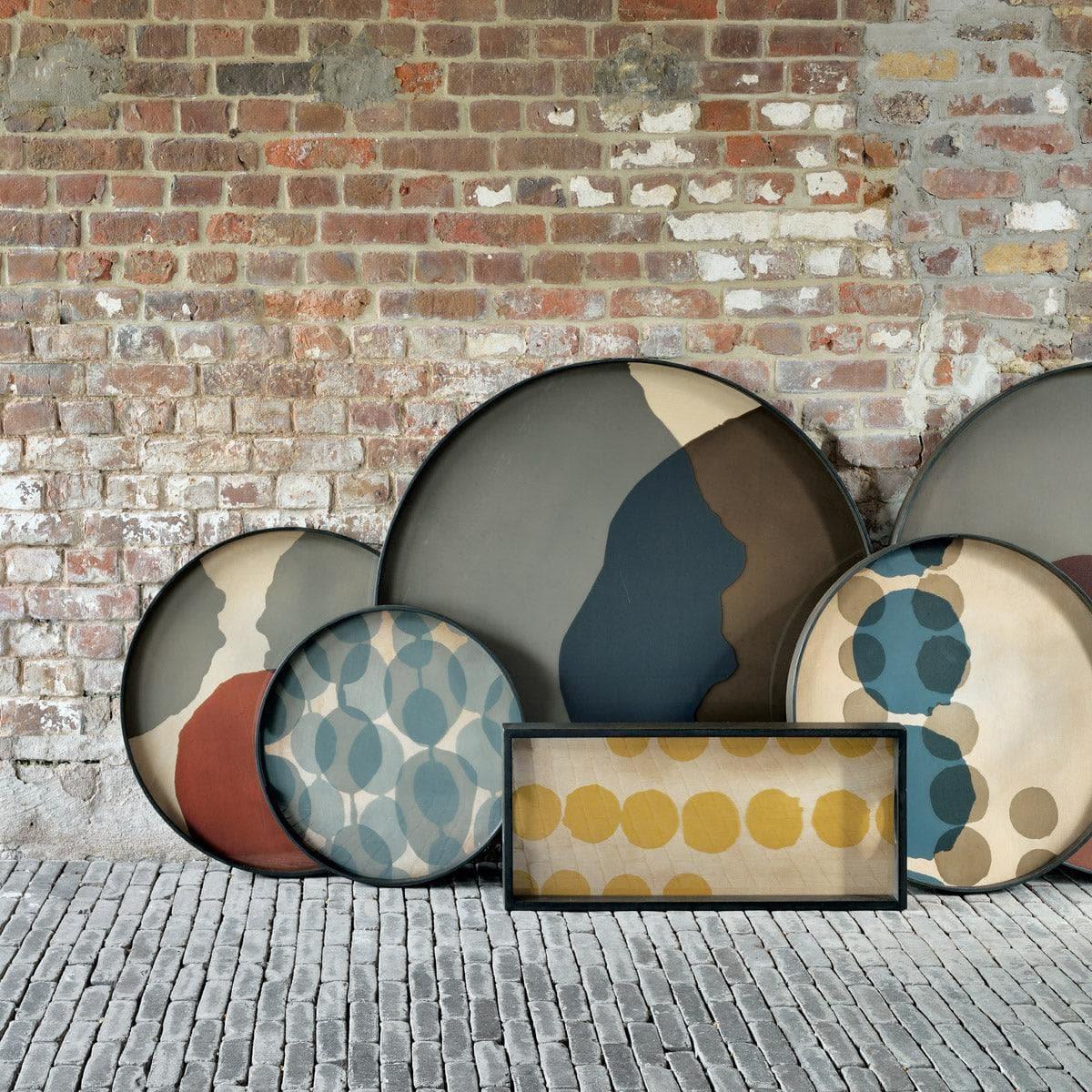 Tablett TRANSLUCENT SILHOUETTES Connected Dots - Ø48 | Ethnicraft | Homestorys