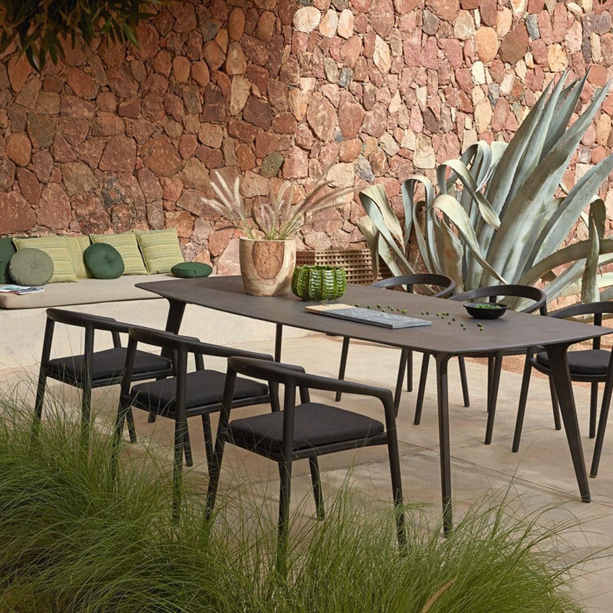 Armlehnstuhl SOLID - Teak Nero | Manutti | Homestorys