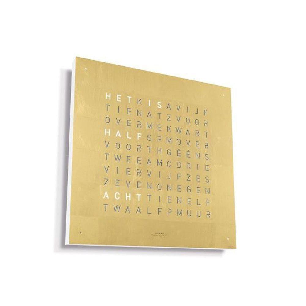 QLOCKTWO EARTH 45 Gold – zijaanzicht met witte behuizing en vergulde voorzijde