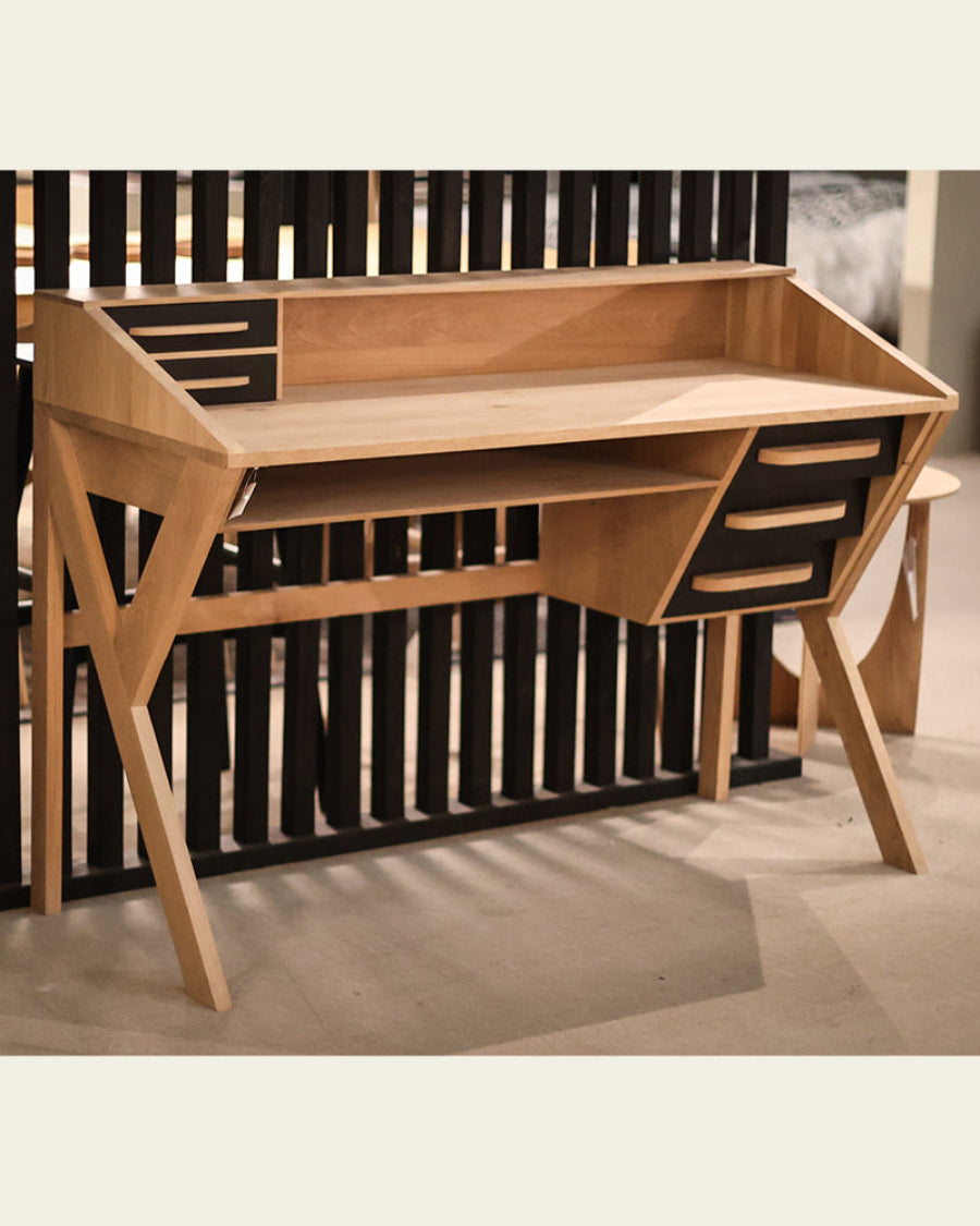 EXPO Ethnicraft ORIGAMI Schreibtisch