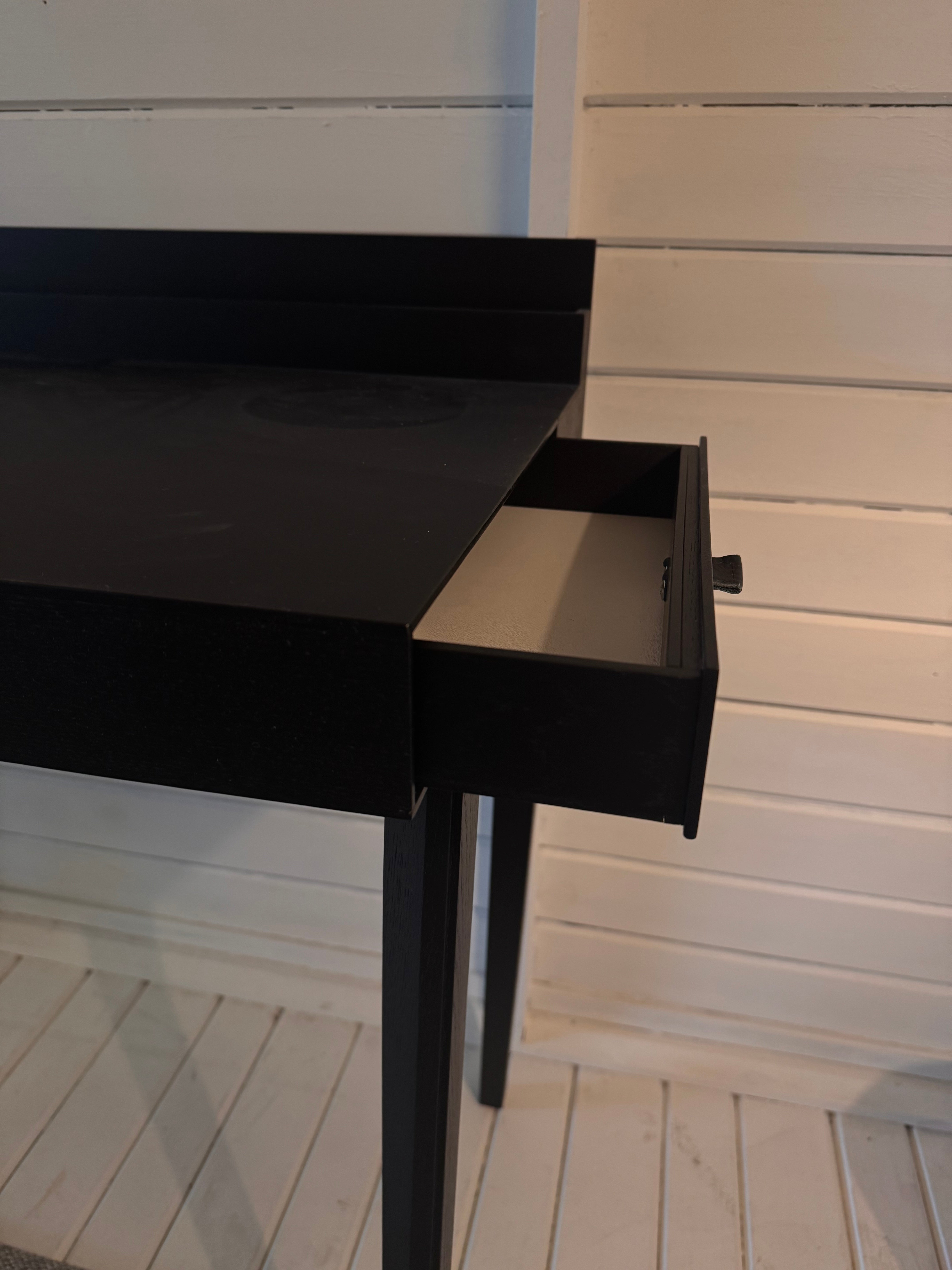 EXPO Scholtissek Schreibtisch