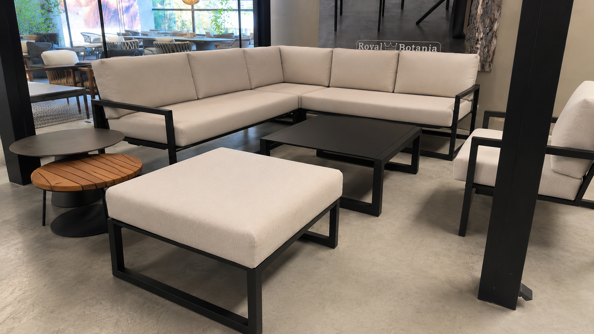 Royal Botania NINIX Gartenlounge mit NINIX Couchtisch als komplette Ausstellungs-Garnitur