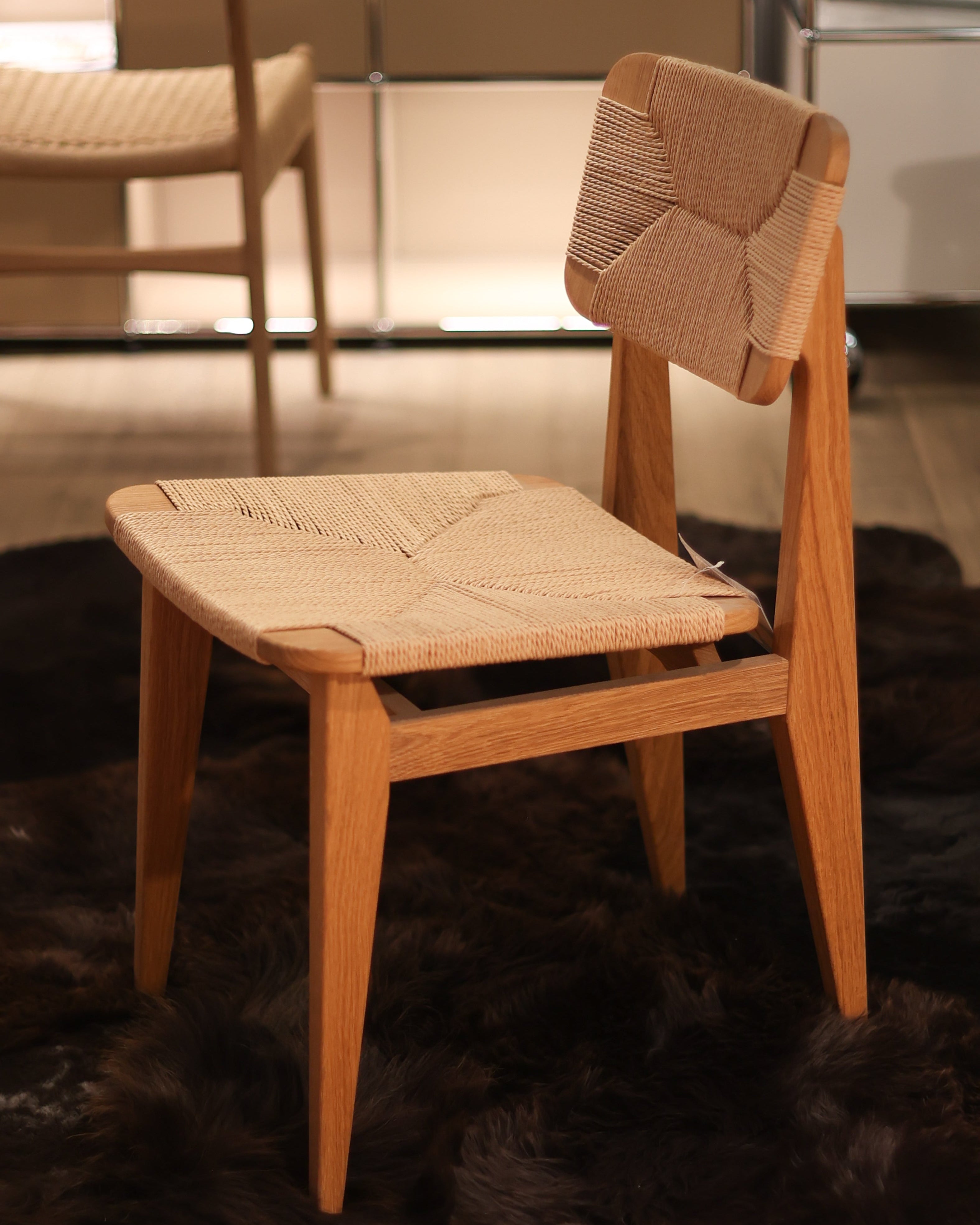 EXPO Gubi C-Stuhl