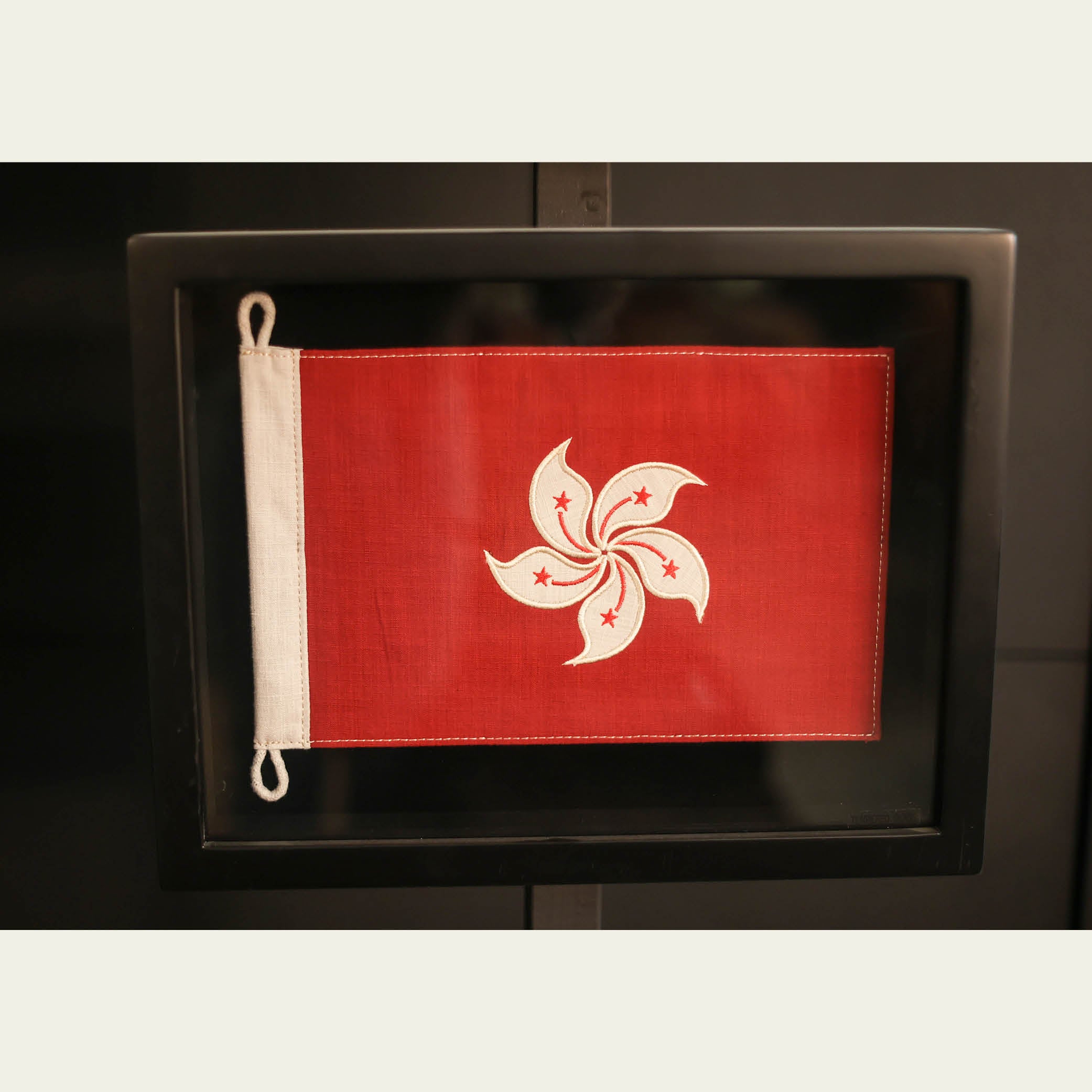 EXPO Timothy Oulton FLAG SHADOW BOX