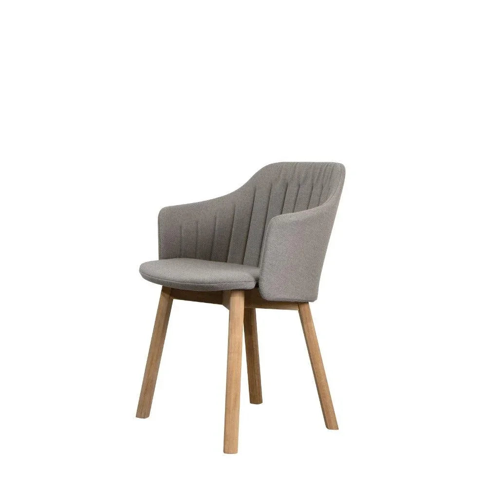 CHOICE Schlittenstuhl mit taupefarbenem Polsterset – ideal für moderne, dezente Einrichtungskonzepte