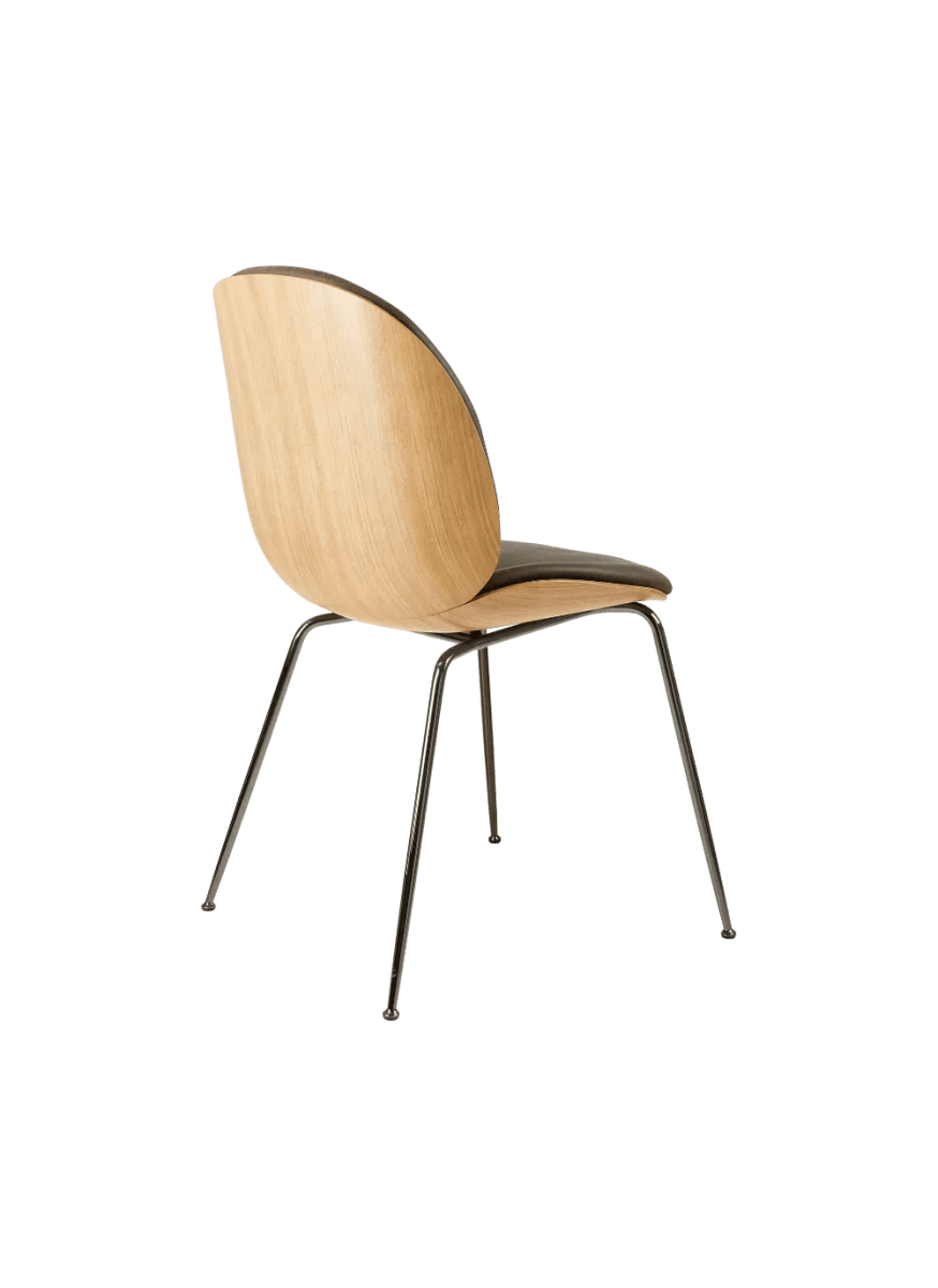 Gubi - Esstischstuhl BEETLE - 3D Furnier - 10114965 | Homestorys