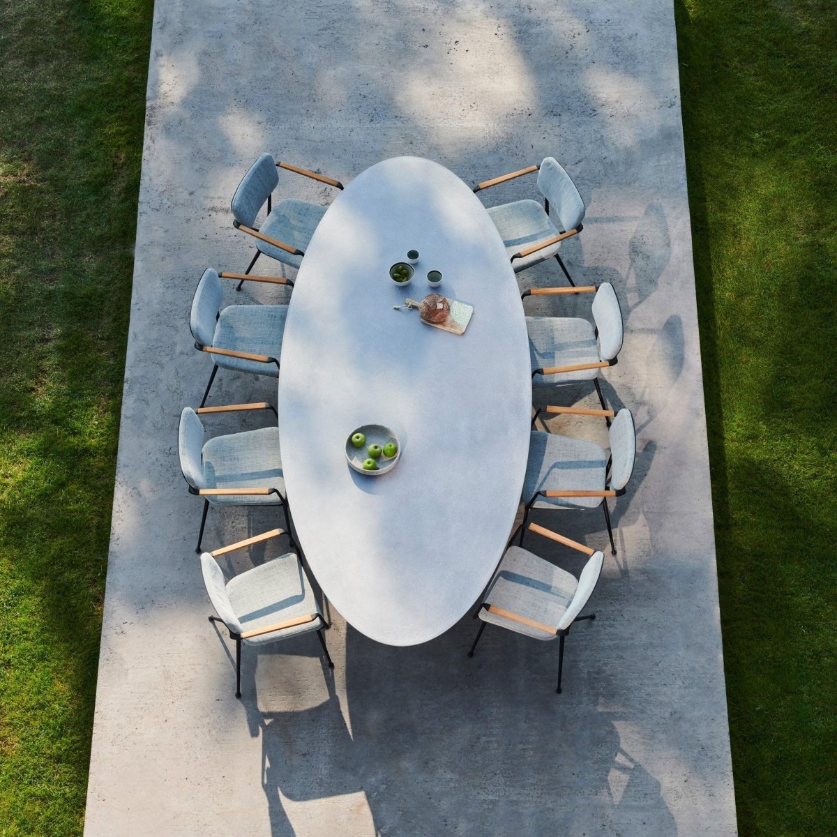 Royal Botania - Esstisch CONIX Ellipse - CNX 2513 BBD | Homestorys