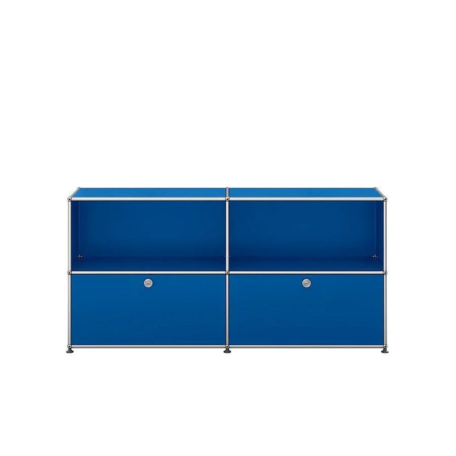 Farbintensives USM Haller C2 Sideboard in Enzianblau – ein lebendiger Blickfang mit ikonischer Formsprache