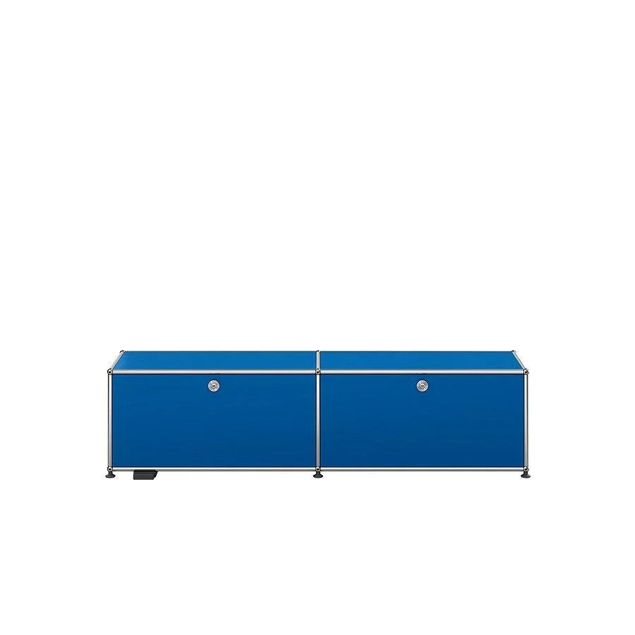 USM Haller Lowboard M59 in Enzianblau – markanter Farbakzent als Design-TV-Möbel oder modulares Medien-Sideboard für moderne Interieurs