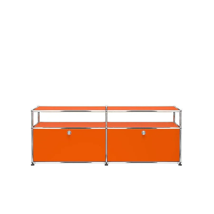 USM O2 Sideboard in Reinorange – auffälliges Statement-Möbelstück mit leuchtender Farbwirkung für kreative Wohn- und Arbeitsumgebungen
