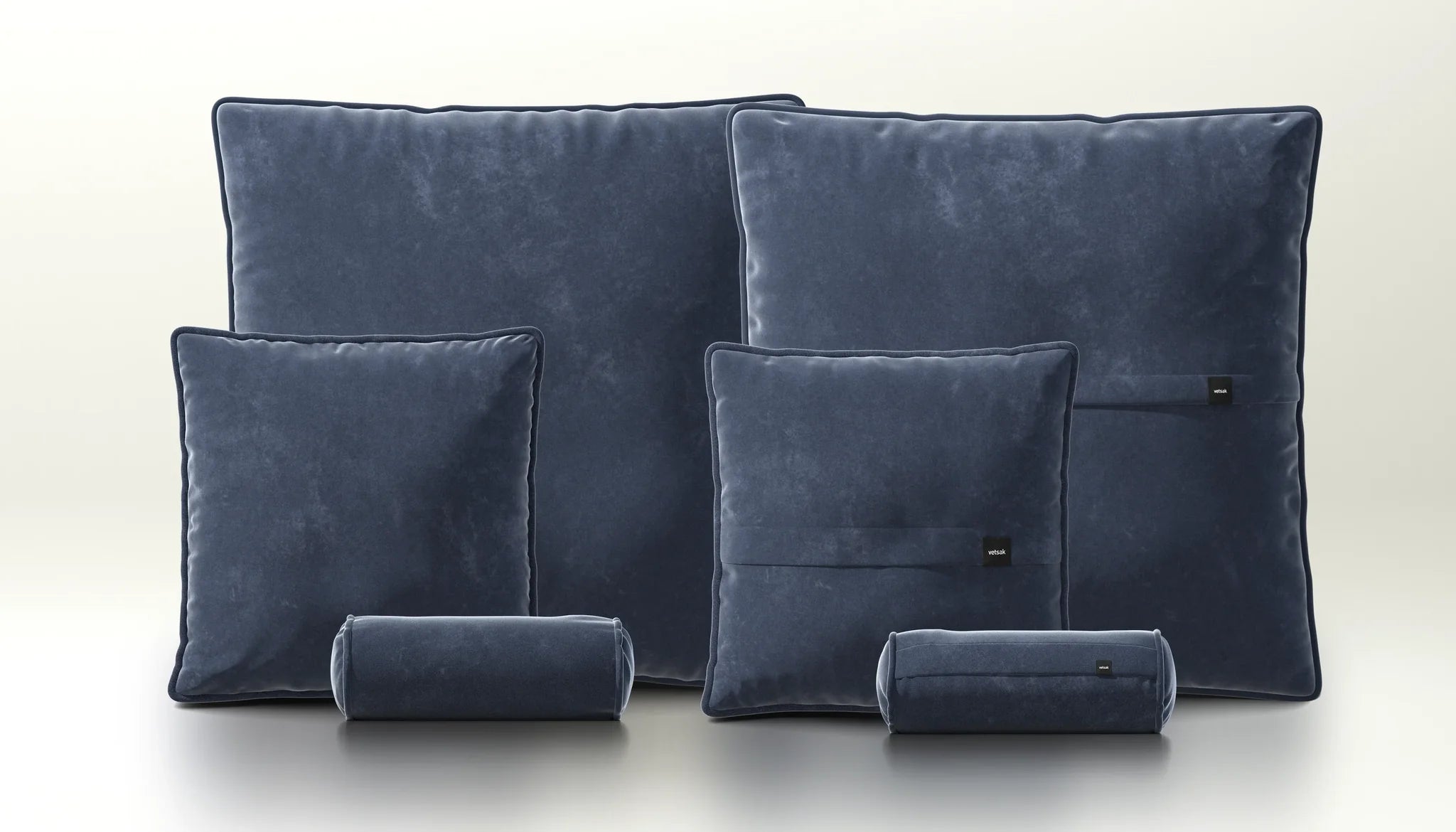 Suave Navy Kissen Set von Vetsak – stilvolle Blautöne mit samtigem Finish