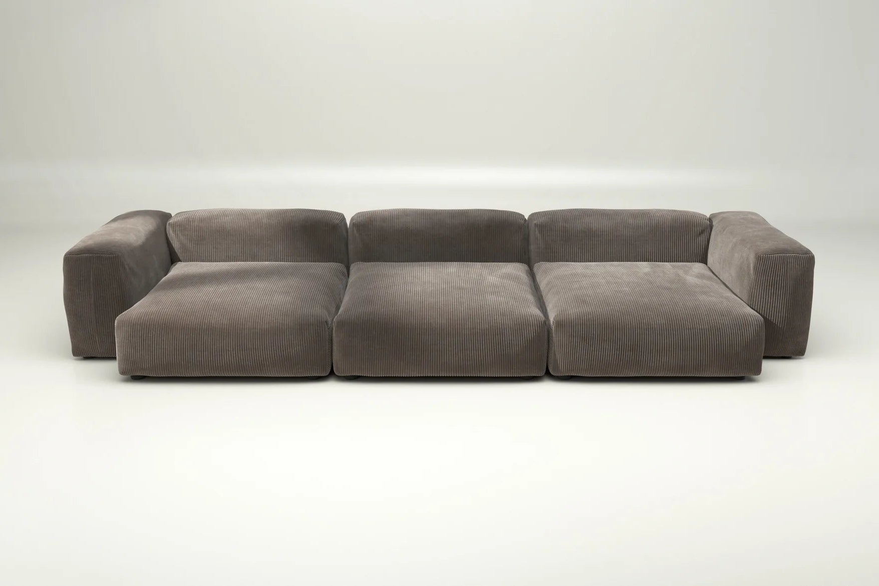 Sofa Set 05 in Cord Velour Mocha von Vetsak – ohne Kissen, klassisch brauner Akzent für moderne Einrichtung mit Charakter