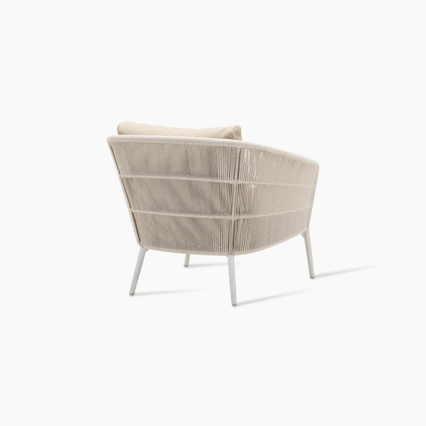Vincent Sheppard AKARI Gartensessel in Dune White mit gedrehtem Acrylseil